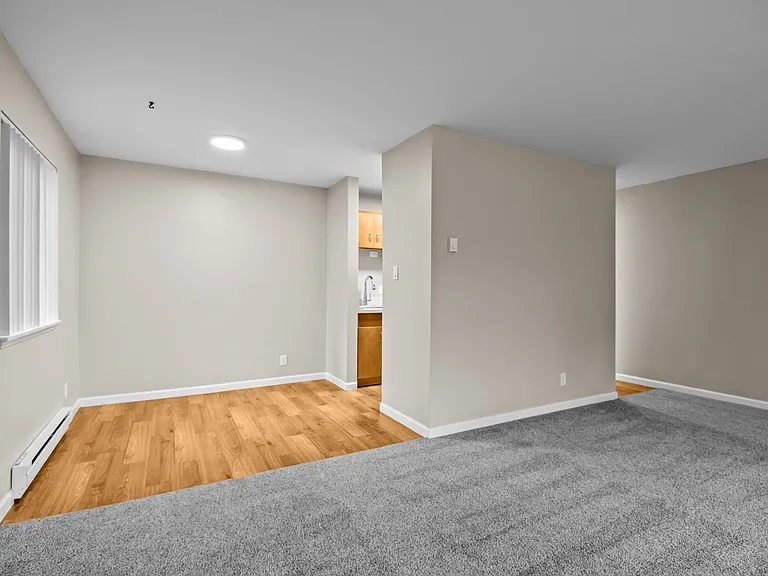 Sycamore Apartments — Photo 8