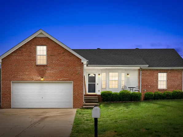 1305 Ambleside Dr, Clarksville, TN 37040