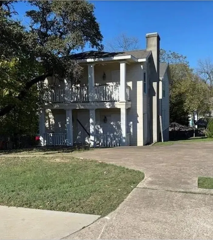Building Photo - 804 E Dean Keeton St