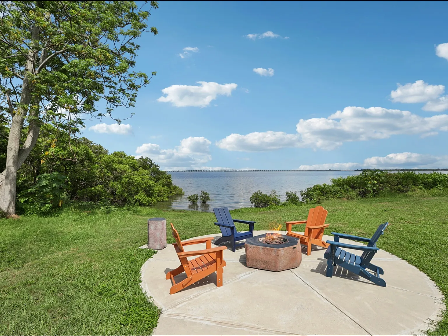 1 bed, 1200 sqft, $2,200 — Photo 2