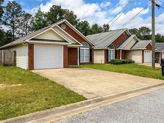 4th image of 721 Pine Hill Ct