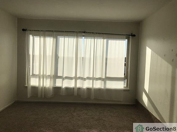 3rd image of 1323 47th Ave #3