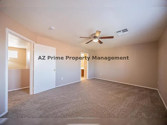 670 E Mariposa Pl — Photo 13