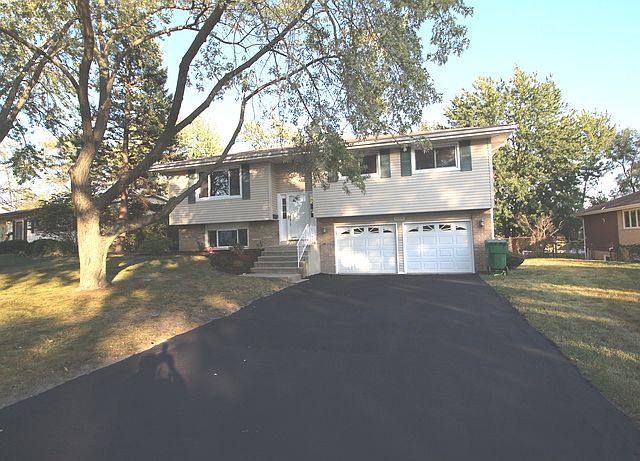 1st image of 10319 Hilltop Dr