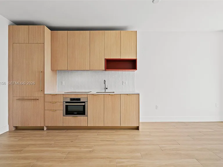 90 NE 32nd St #627 — Photo 4