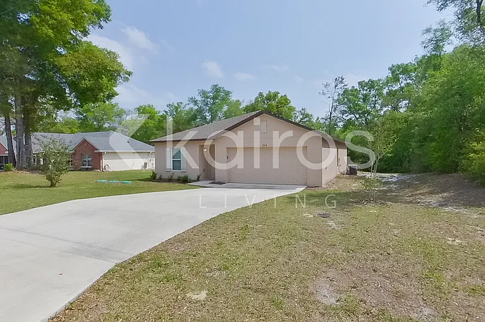 4 bed, 2.0 bath, 1449 sqft, $1,795 — Photo 3
