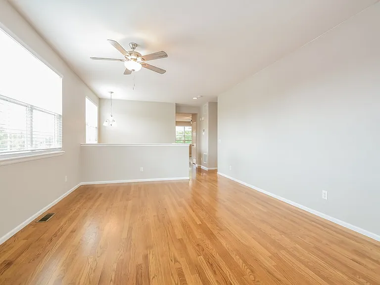 5647 S Buchanan St — Photo 8