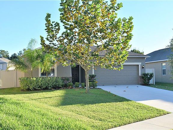 3rd image of 13810 Reindeer Cir