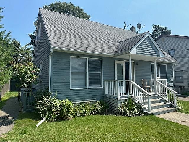 1st image of 640 3rd St #2
