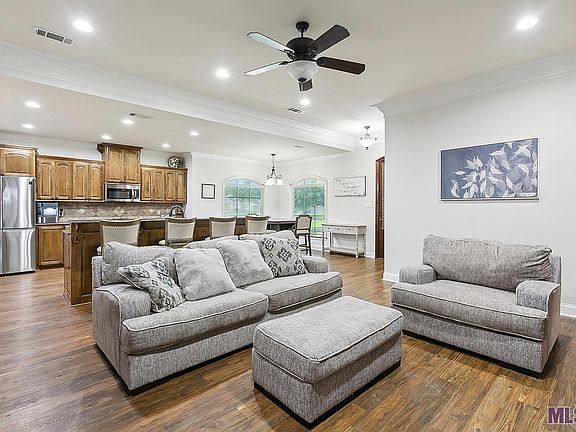 4th image of 14517 Lake Crossing Dr
