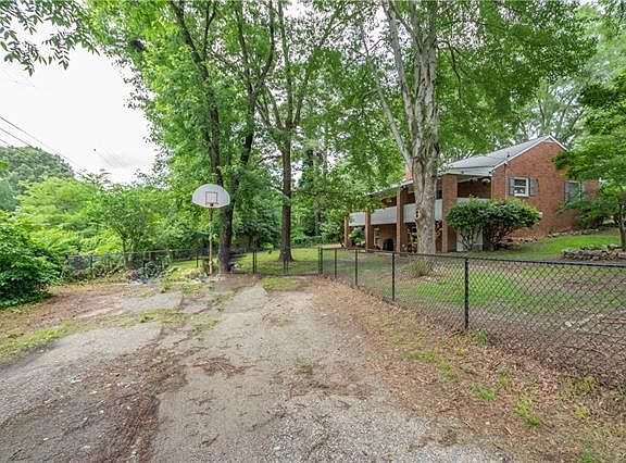 5th image of 11520 Wilton Dr