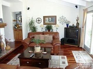 23048 Park Sorrento, Calabasas, CA 91302