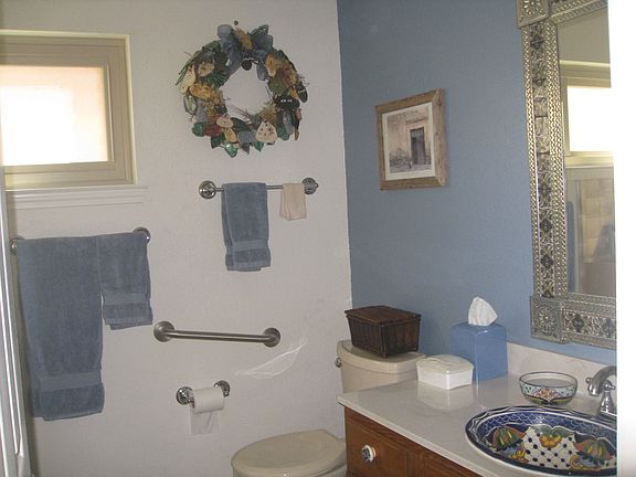 2nd bathroom