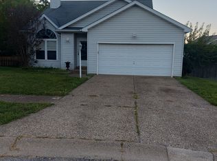10505 Whitepine View Pl, Louisville, KY 40299