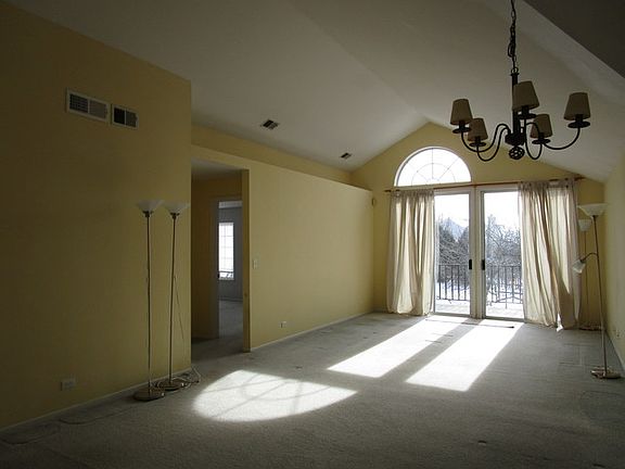 2nd image of 362 Ashford Cir Unit 3