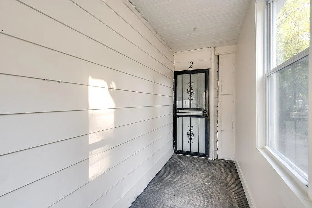 6701 Gertrude Ave photo 1
