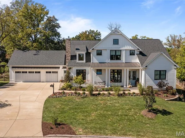 717 McLain Ln, Saint Louis, MO 63122