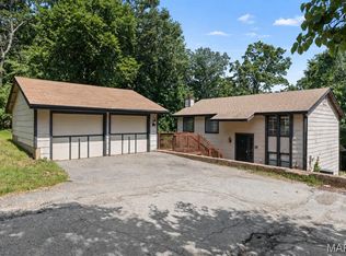 19 Muir St, Eureka, MO 63025