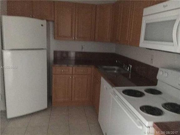 3rd image of 7430 Miami Lakes Dr #203