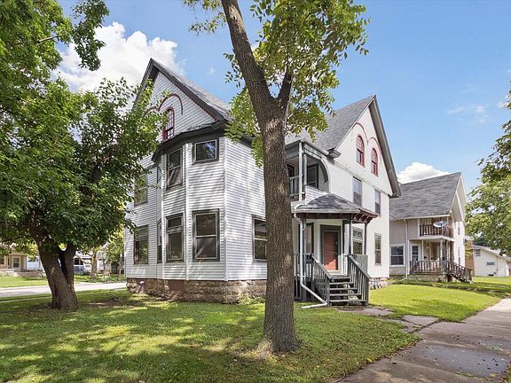 4th image of 541 Woodlawn Ave