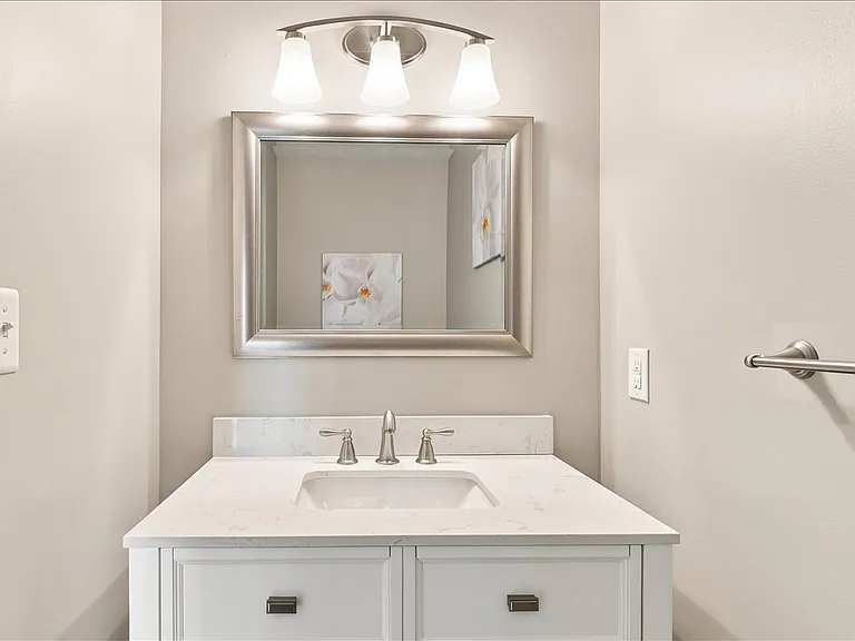 111 Launchris Dr — Photo 104