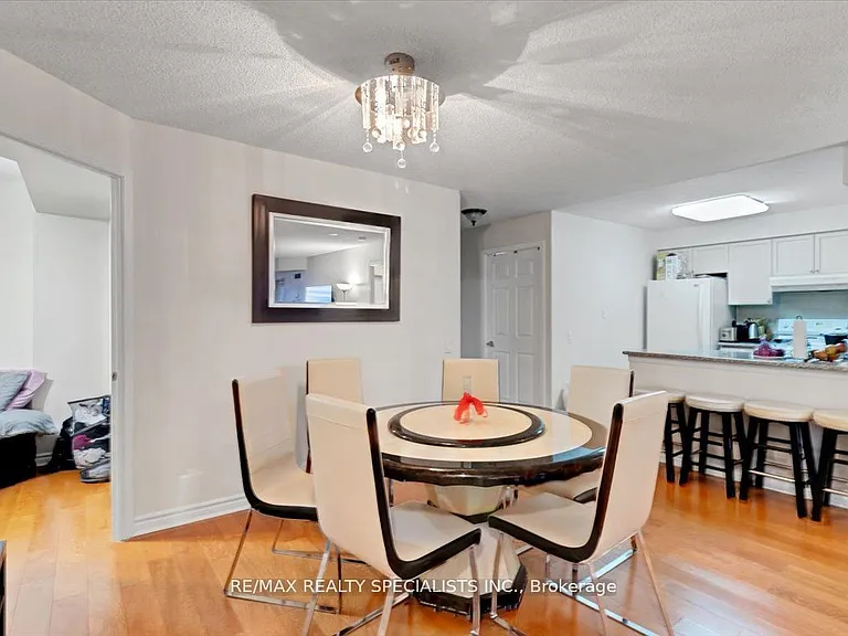 25 Kingsbridge Garden Cir #1720 — Photo 18