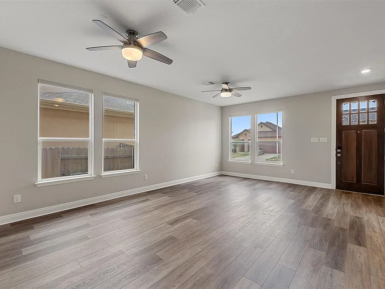 1709 Stinnett Dr — Photo 10