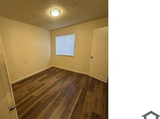 2117 9th St APT 2, Sacramento, CA 95818