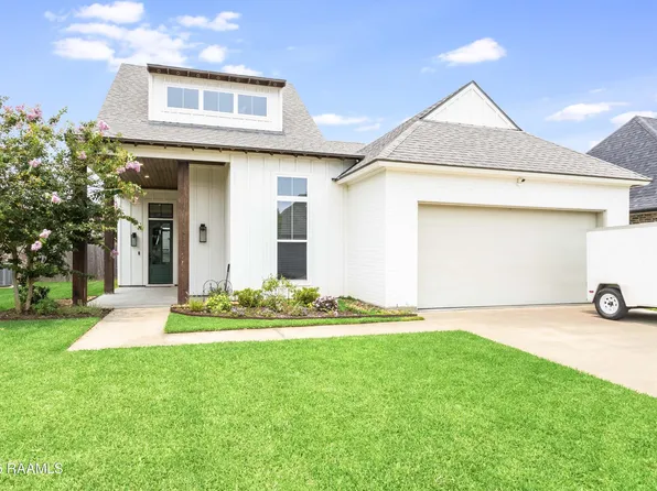 415 Easy Rock Landing Dr, Broussard, LA 70518