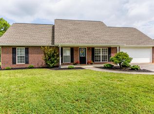 2127 Lenox View Way, Maryville, TN 37804