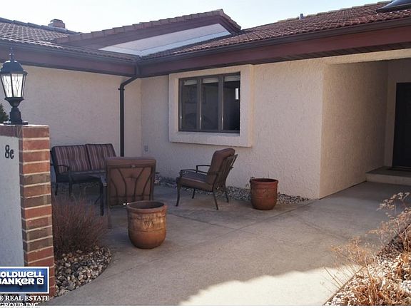 Private front courtyard
