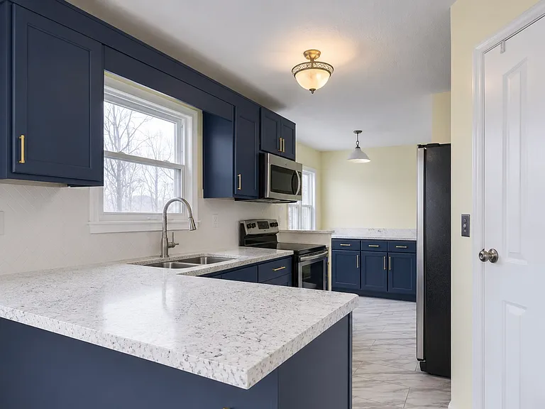 214 King David Ln — Photo 8