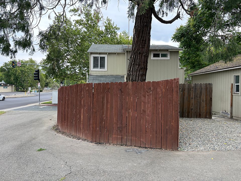1st image of 508 Douglas Blvd #3