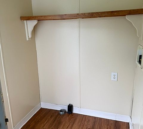 2nd image of 1136 Ghaner Rd