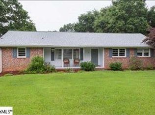 106 Farrar Ln, Greer, SC 29650