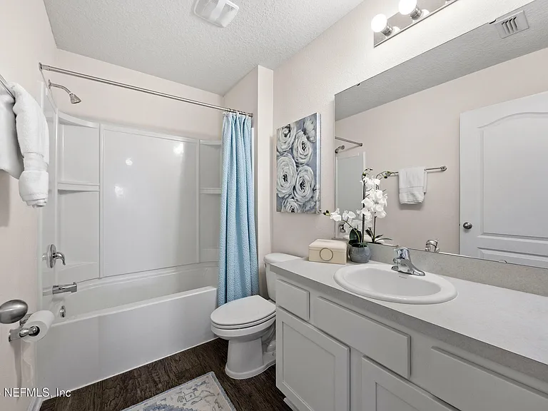 2555 Oak Stream Dr — Photo 13