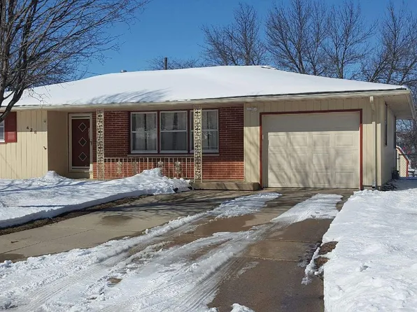 428 22nd St SW, Mason City, IA 50401