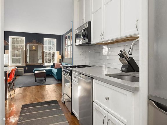 4th image of 333 W 21st St APT 3FE