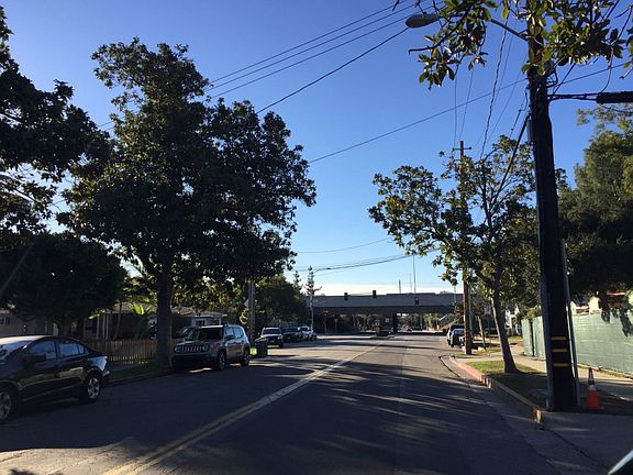 5th image of 454 N Craig Ave