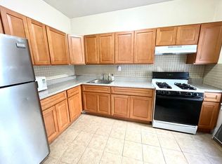 25-38 31st St #2L, Astoria, NY 11102