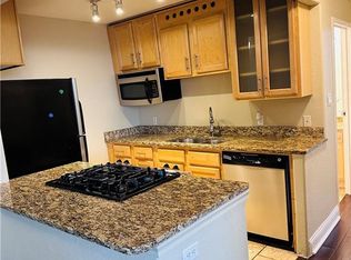 700 E 8th St Unit 4J, Kansas City, MO 64106