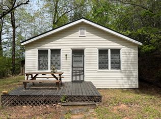 675 Sawyer Cove Rd, Hayesville, NC 28904