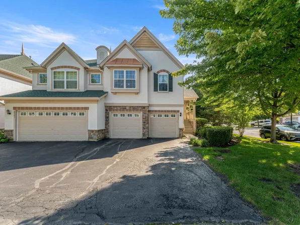 2137 Shadow Creek Ct, Vernon Hills, IL 60061