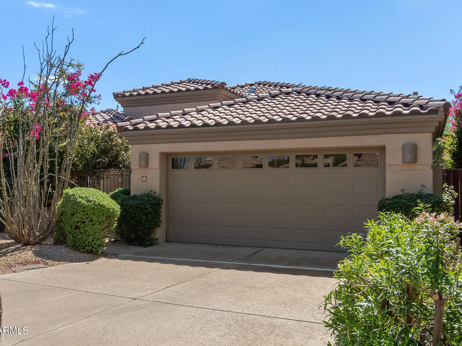 3 bed, 3.0 bath, 2253 sqft, $3,500 — Photo 2