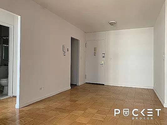 4th image of 345 E 80th St APT 17D
