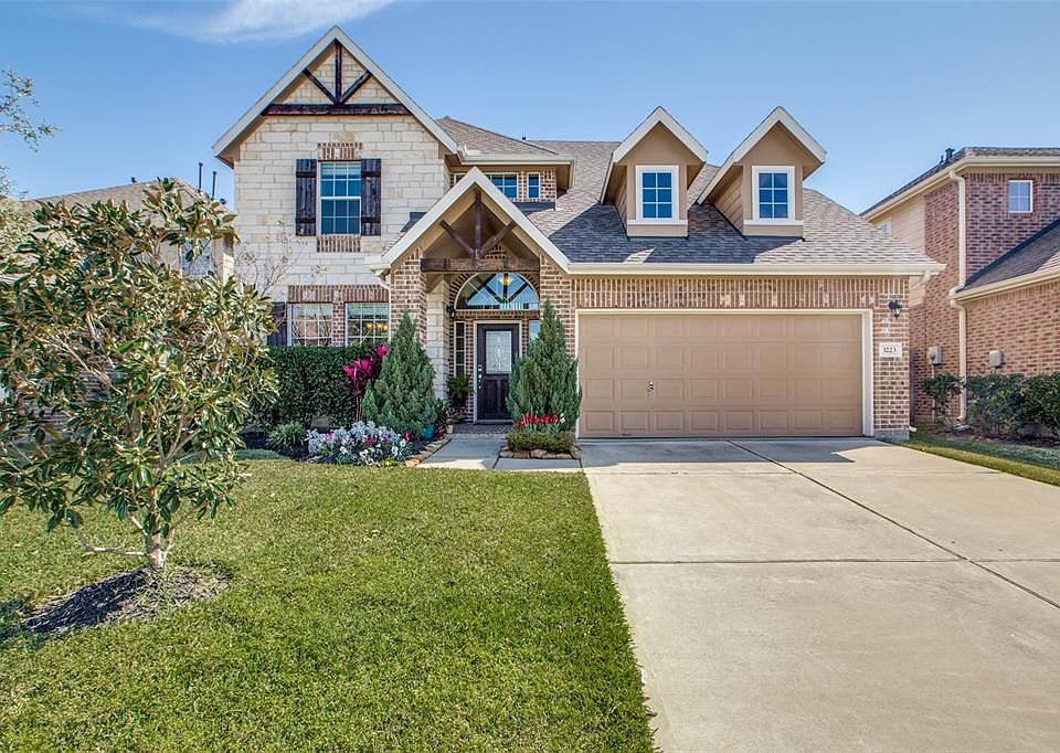 1st image of 3223 Fairmont Hills Ln