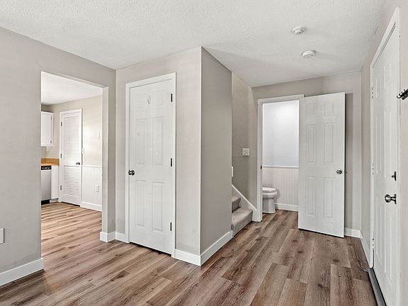 5th image of 69 Kennedy Dr Unit 69