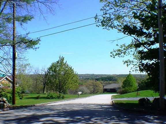 2nd image of 37 Woodside Dr