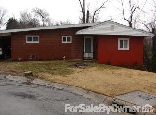 600 Douglas Pl, Alton, IL 62002