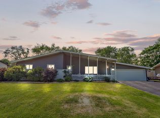 856 N Western Hills Dr, Kankakee, IL 60901